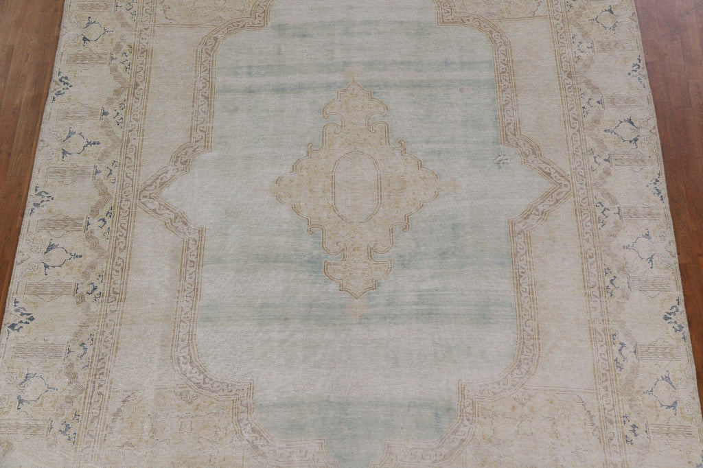 Distressed Kerman Persian Area Rug 9x12