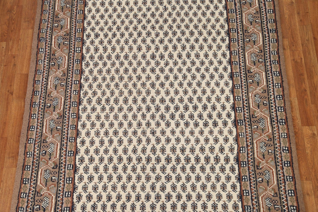 Ivory Botemir Wool Area Rug 6x8