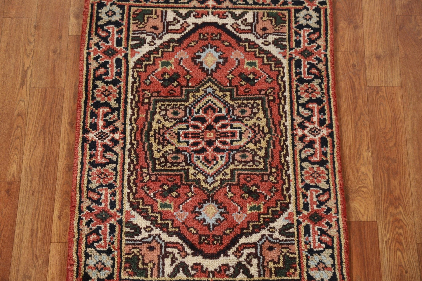 Hand-Knotted Heriz Serapi Geometric Rug 2x3