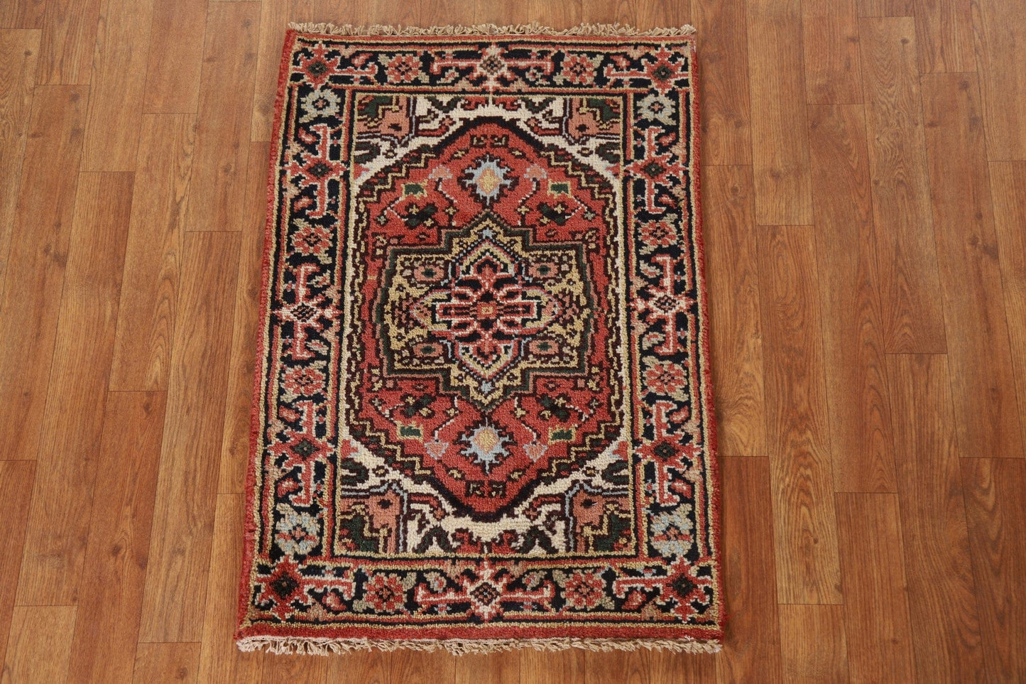 Hand-Knotted Heriz Serapi Geometric Rug 2x3