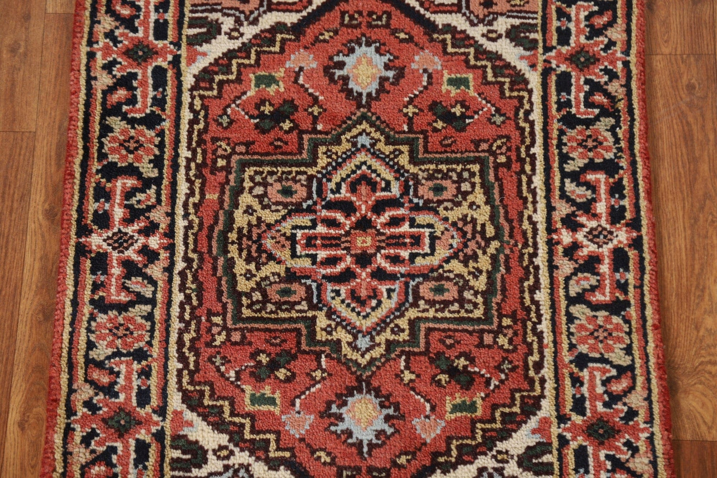 Hand-Knotted Heriz Serapi Geometric Rug 2x3