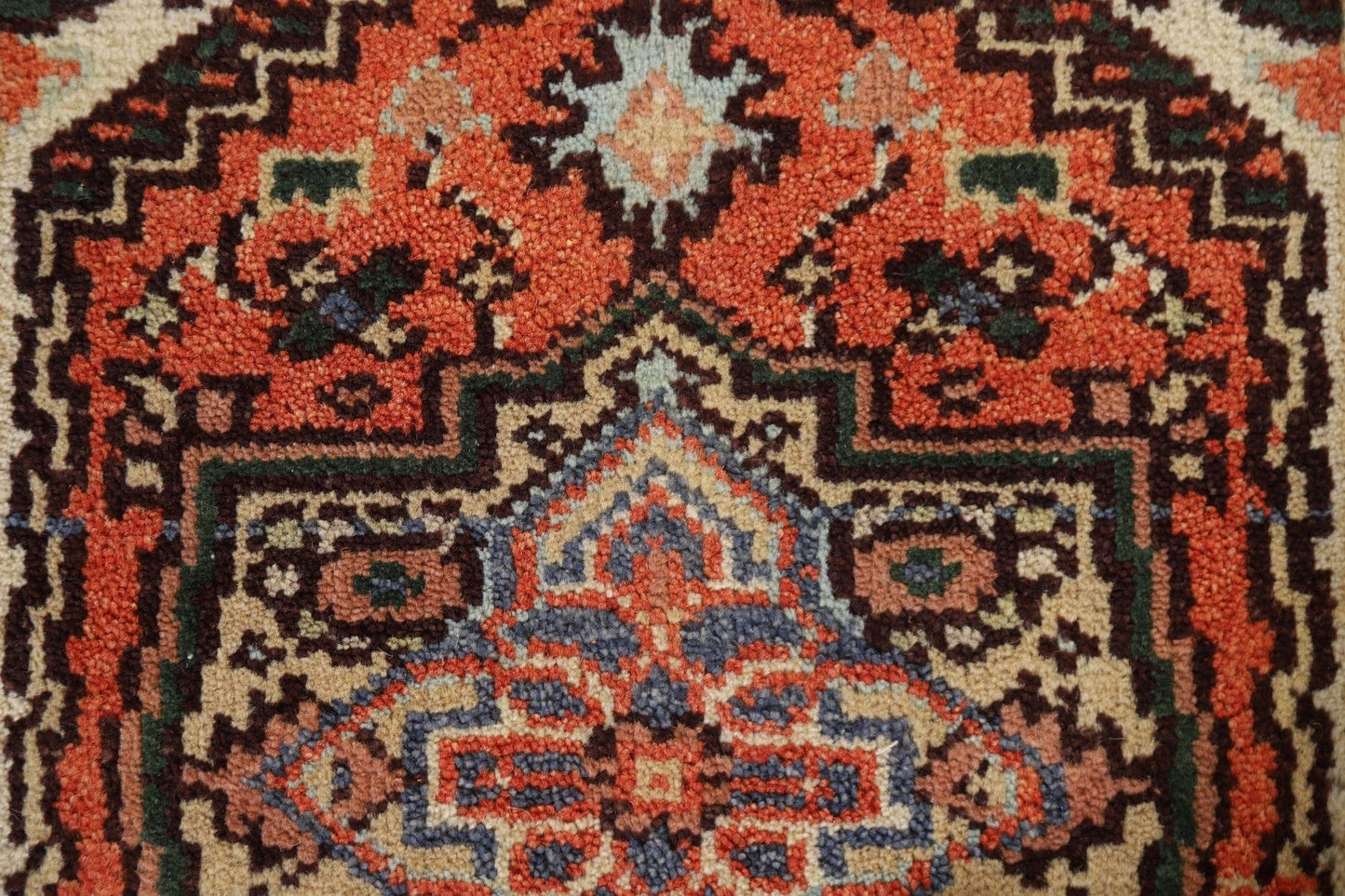 Geometric Heriz Serapi Handmade Rug 2x3