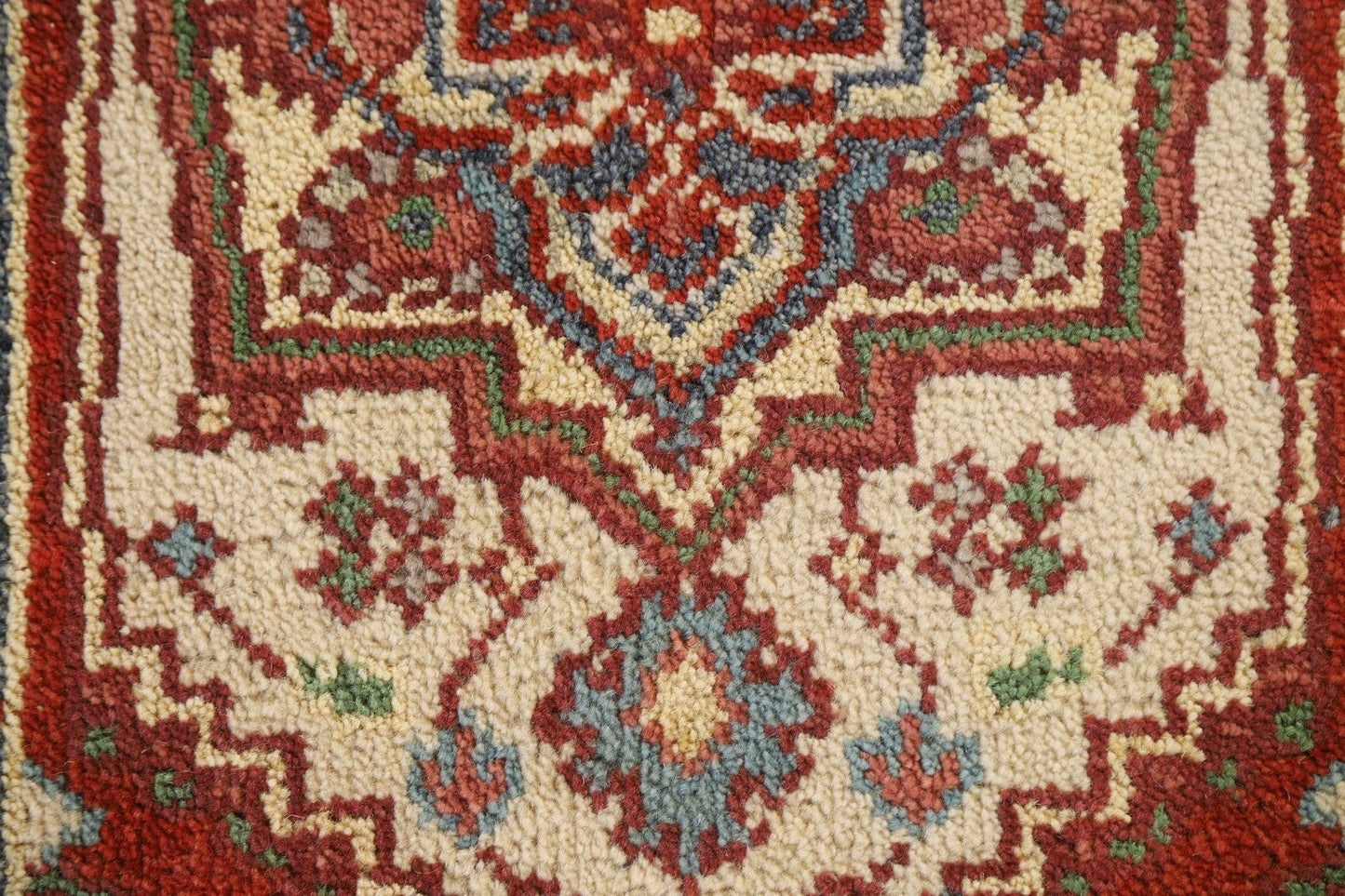 Ivory Heriz Serapi Oriental Rug 2x3