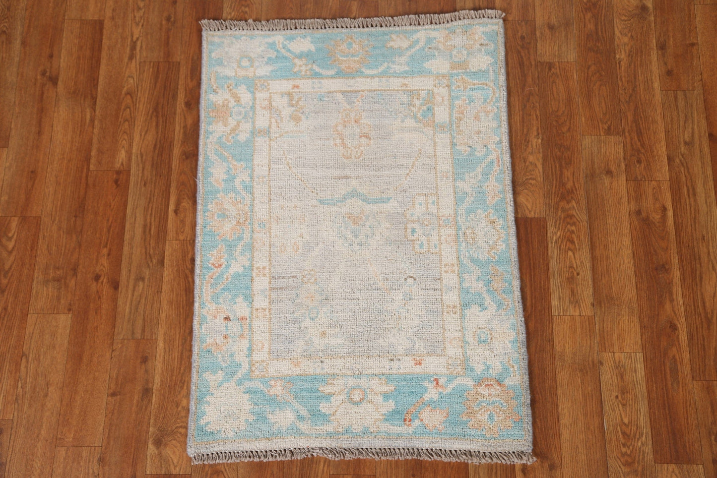 Hand-Knotted Oushak Turkish Area Rug 2x3