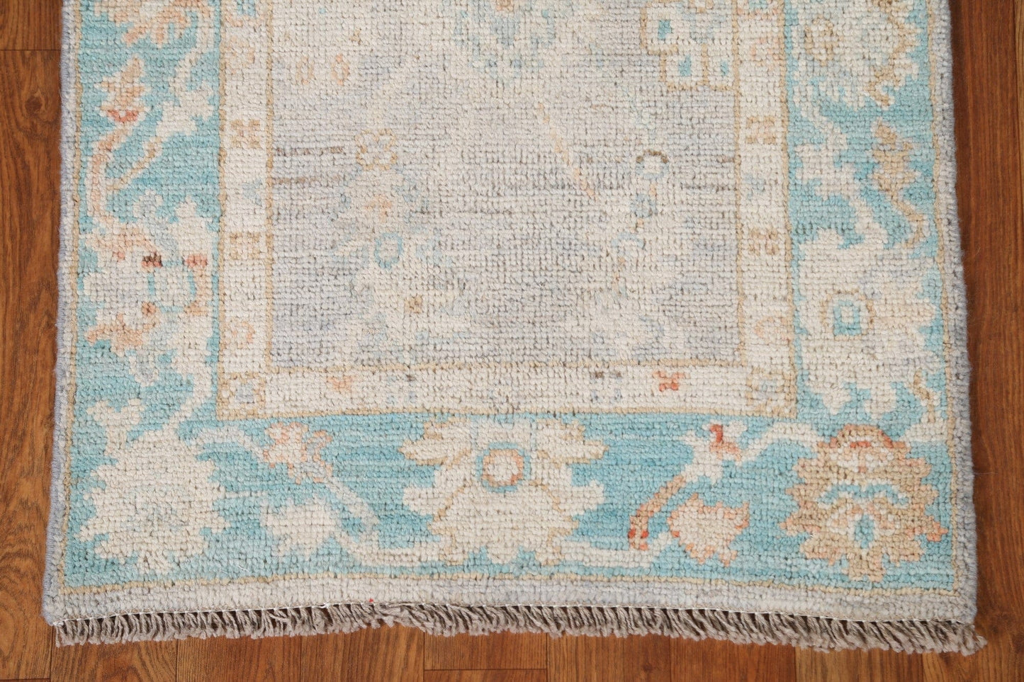 Hand-Knotted Oushak Turkish Area Rug 2x3