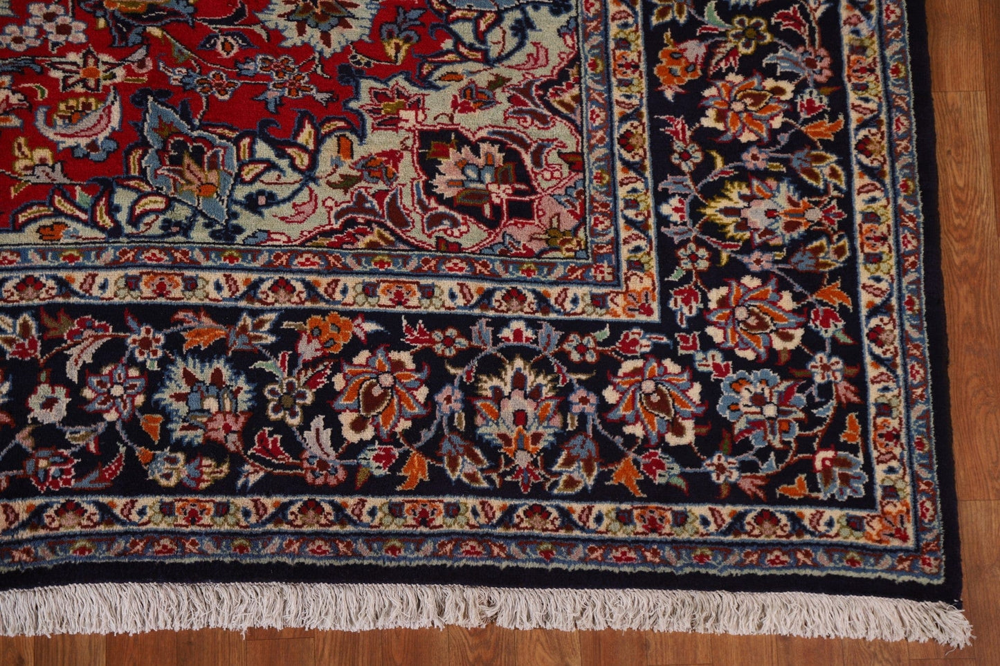 Traditional Isfahan Persian Area Rug 8x11