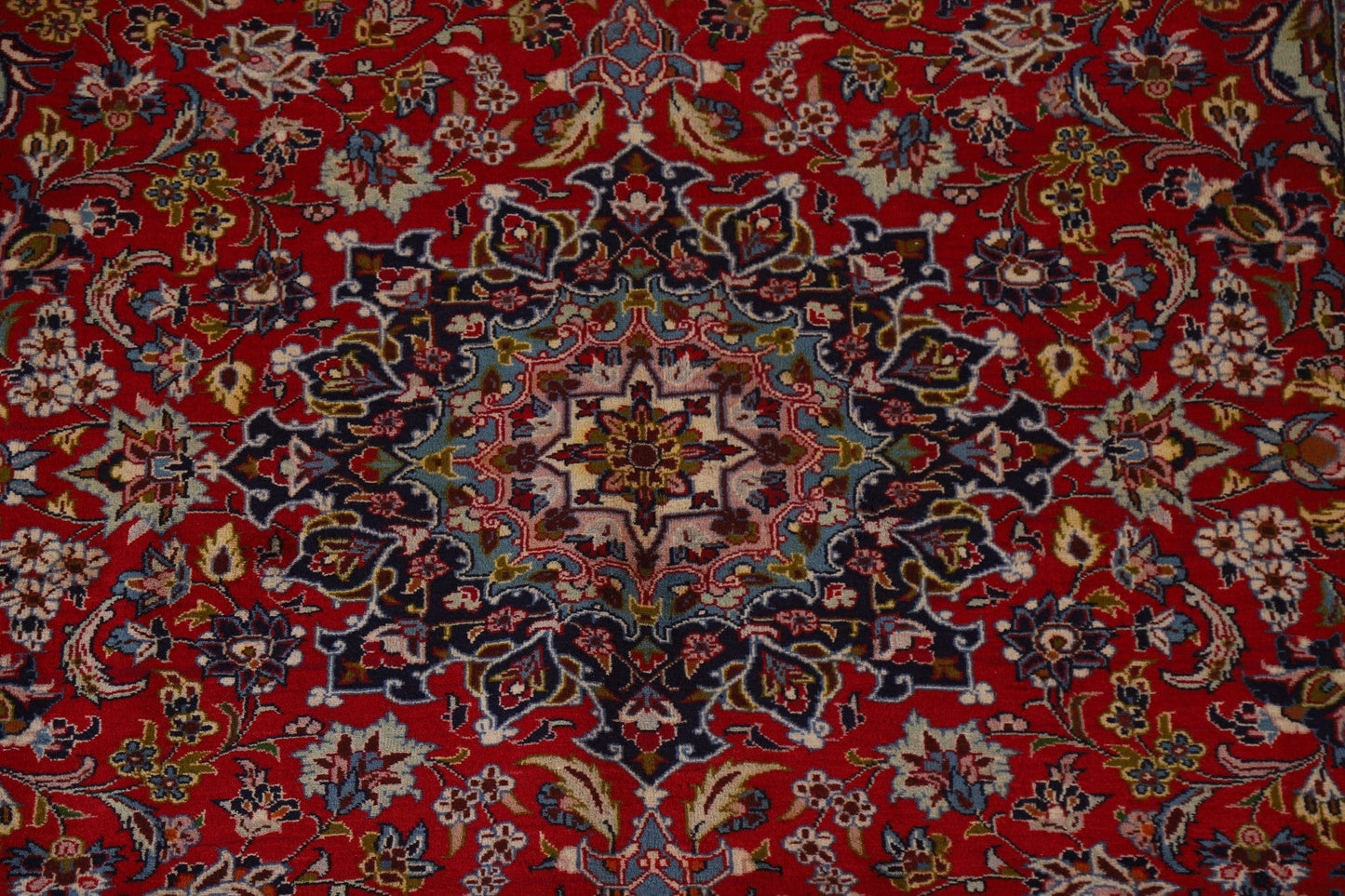 Traditional Isfahan Persian Area Rug 8x11