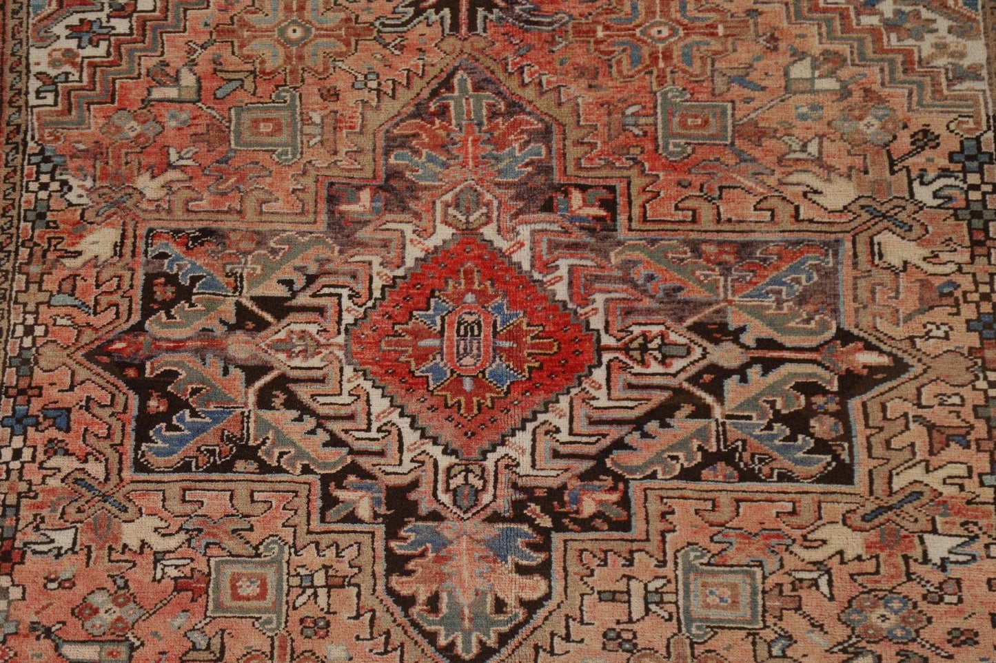 Vintage Heriz Persian Area Rug 7x10