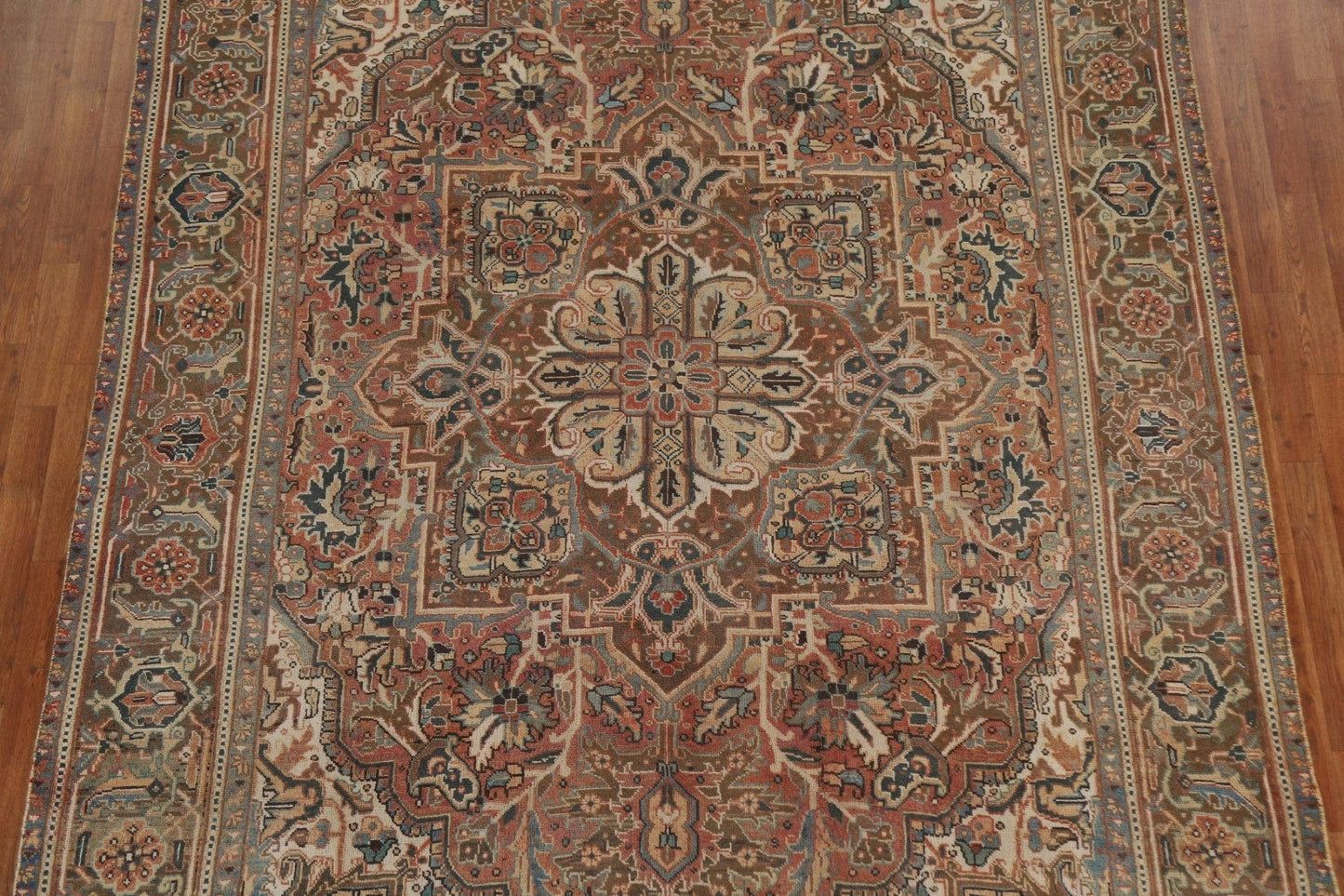 Vintage Wool Heriz Persian Area Rug 8x11