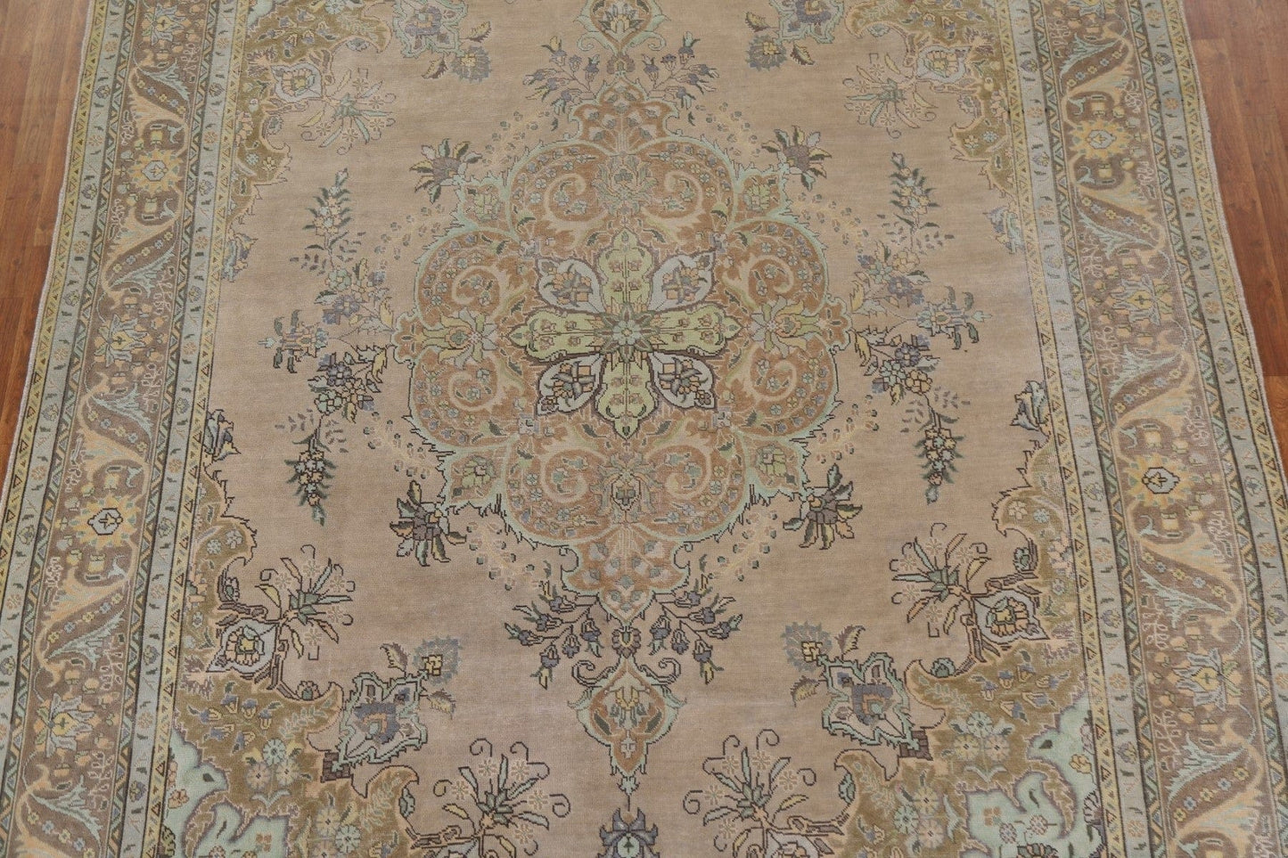 Vintage Floral Tabriz Persian Area Rug 9x13