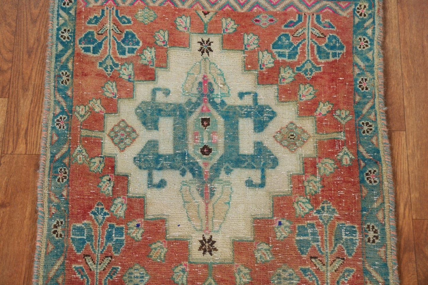 Square Abadeh Persian Rug 2x2