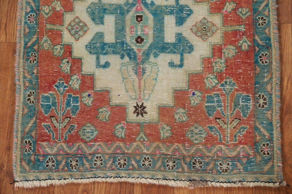 Square Abadeh Persian Rug 2x2