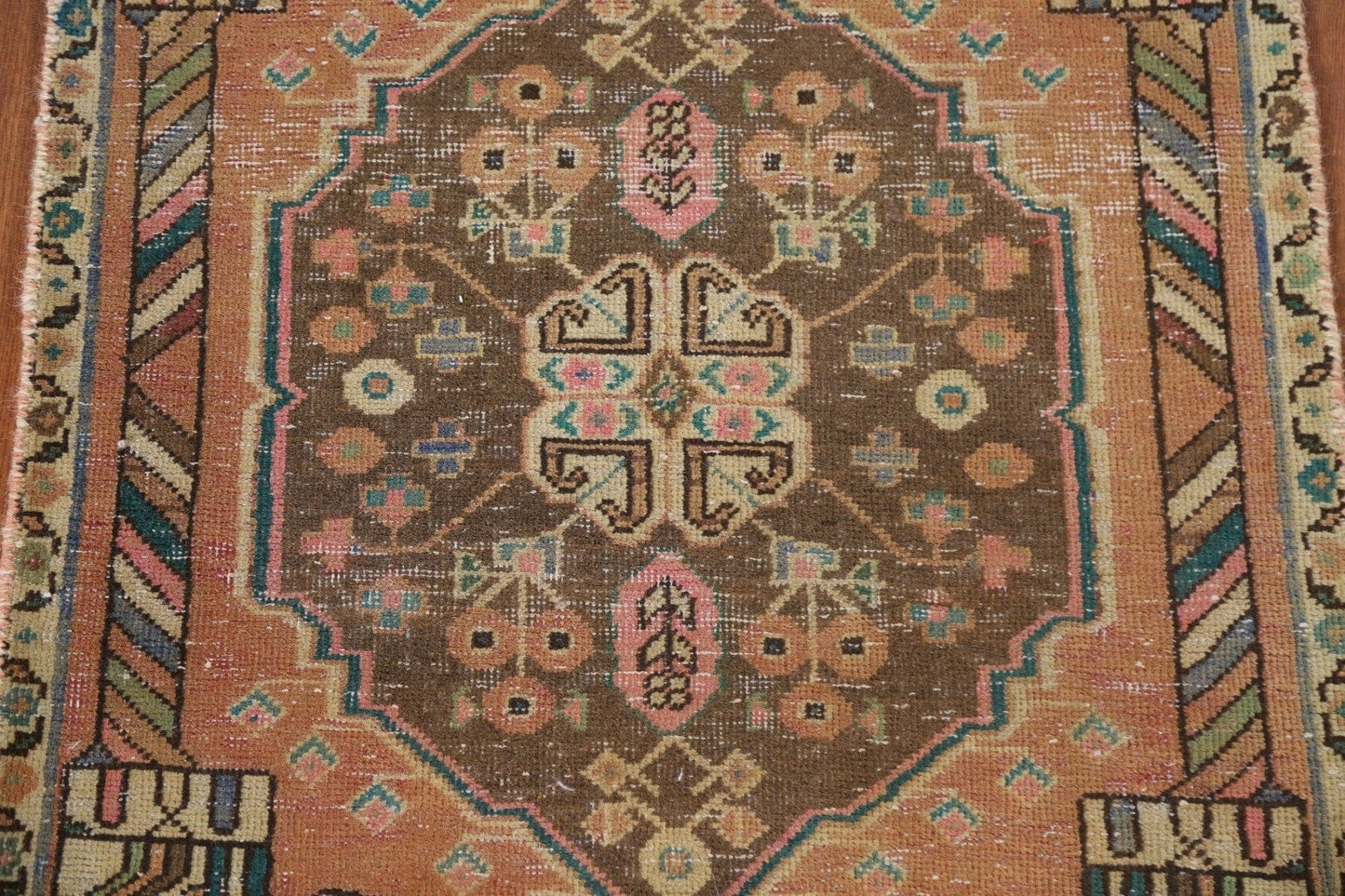 Square Geometric Abadeh Persian Rug 2x2