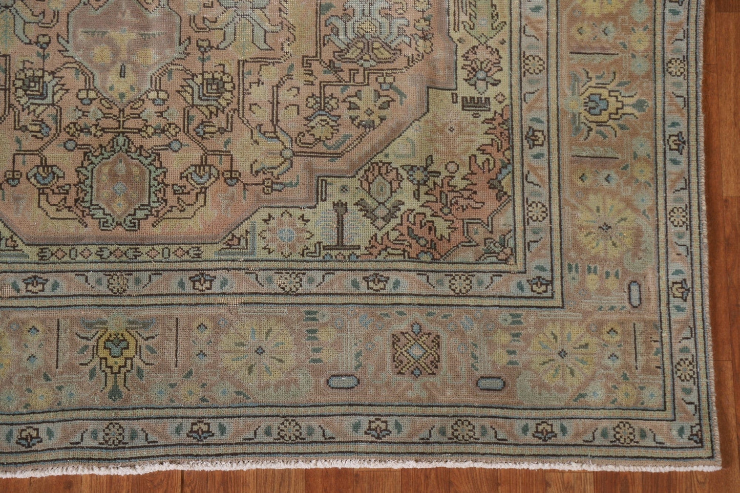 Geometric Tabriz Persian Area Rug 7x10