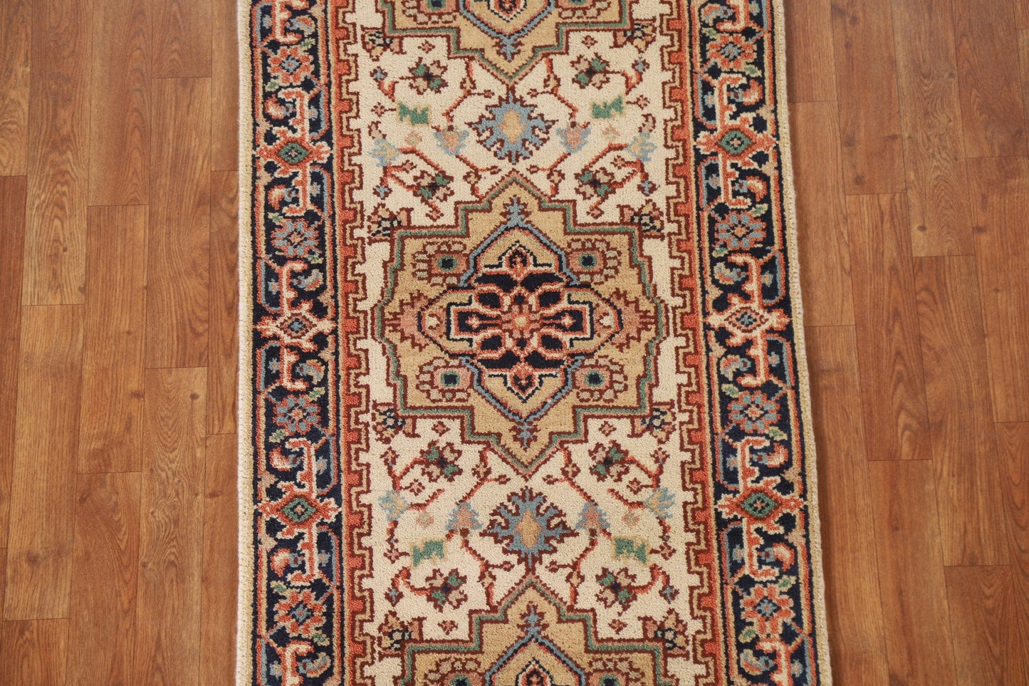 Ivory Heriz Serapi Wool Runner Rug 3x8