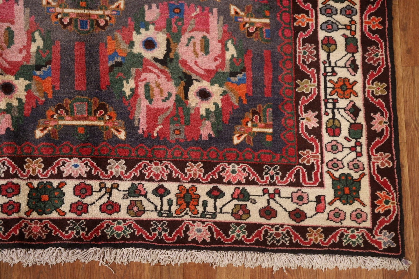 Vintage Bakhtiari Persian Area Rug 5x10