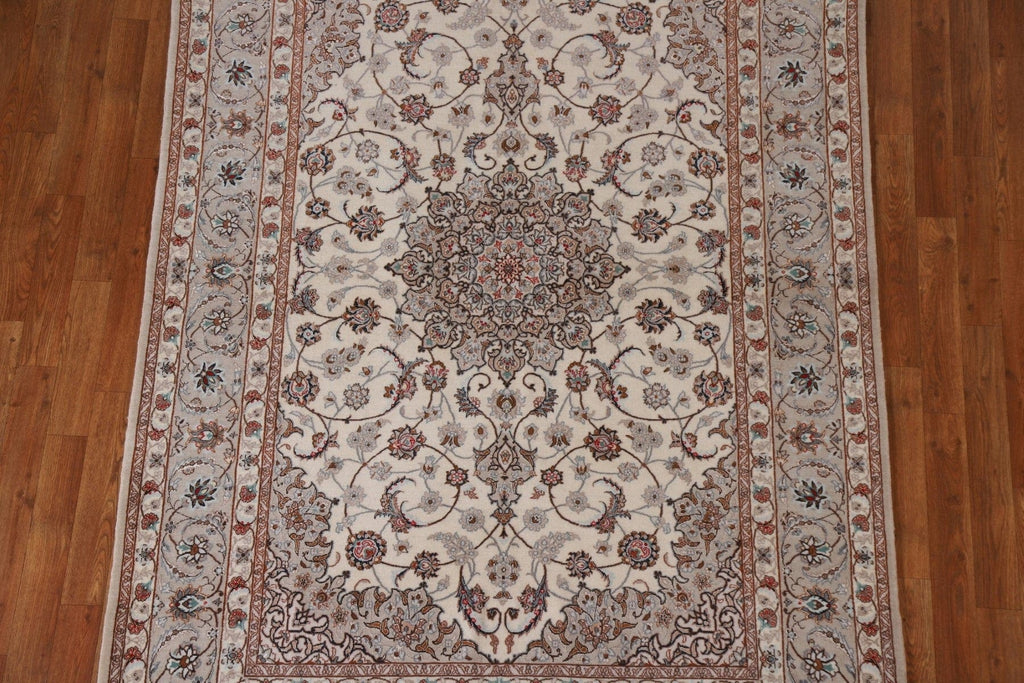 Wool & Silk Isfahan Persian Area Rug 5x8