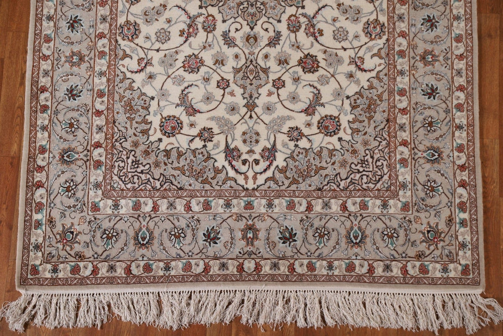 Wool & Silk Isfahan Persian Area Rug 5x8