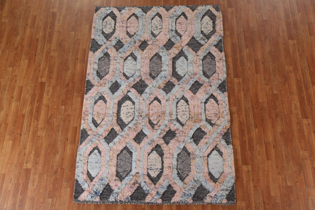 Trellis Wool Moroccan Area Rug 5x8