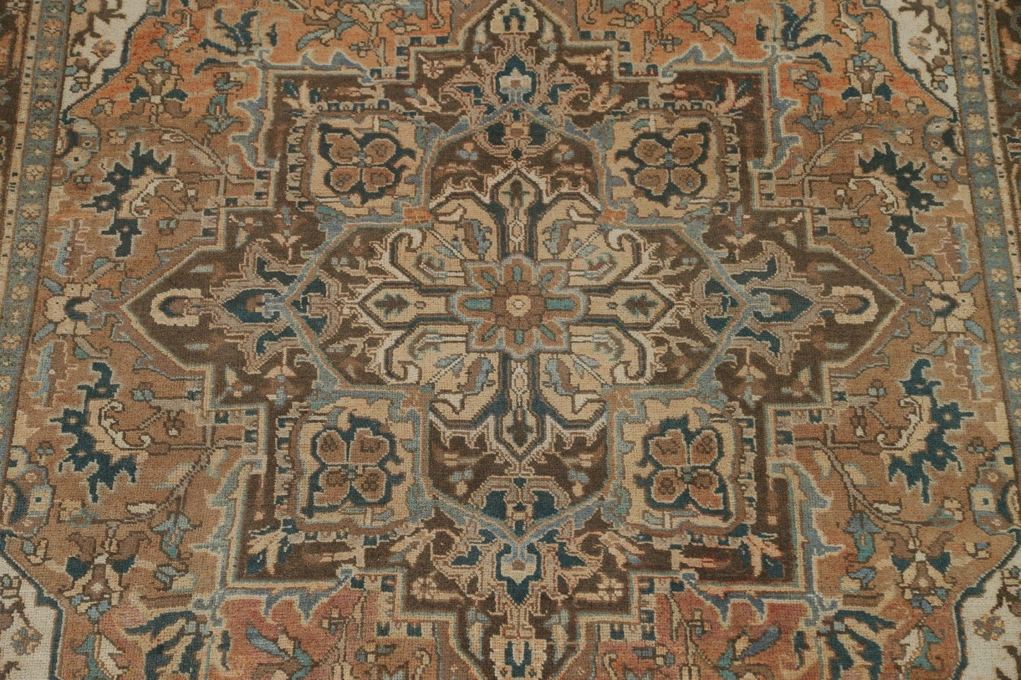 Vintage Geometric Heriz Persian Area Rug 7x10