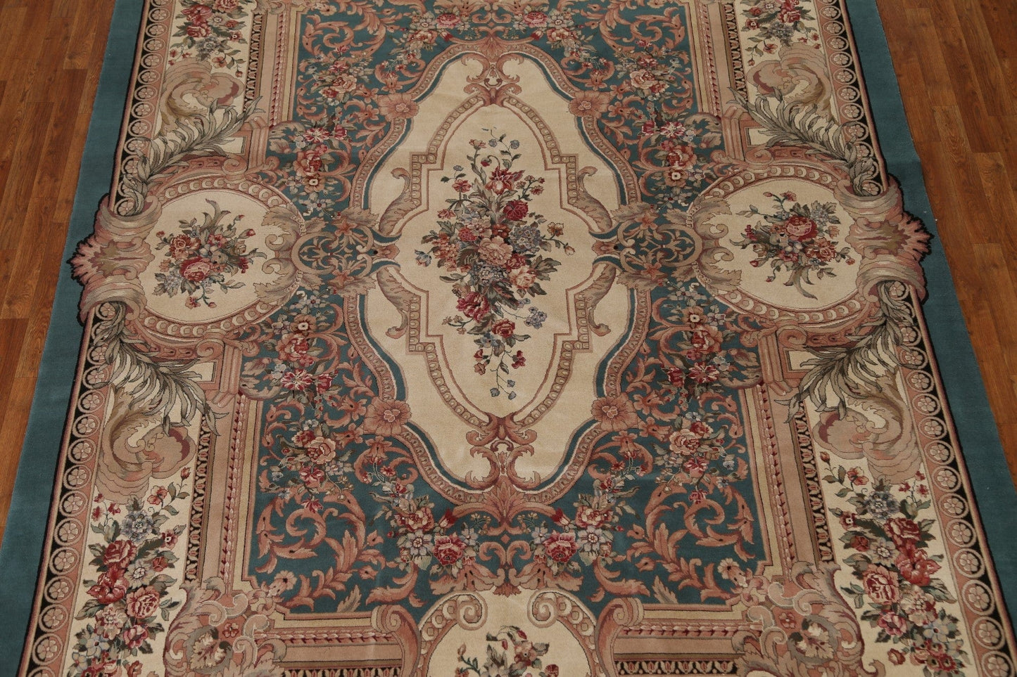 Green/ Beige Aubusson Vegetable Dye Area Rug 9x12