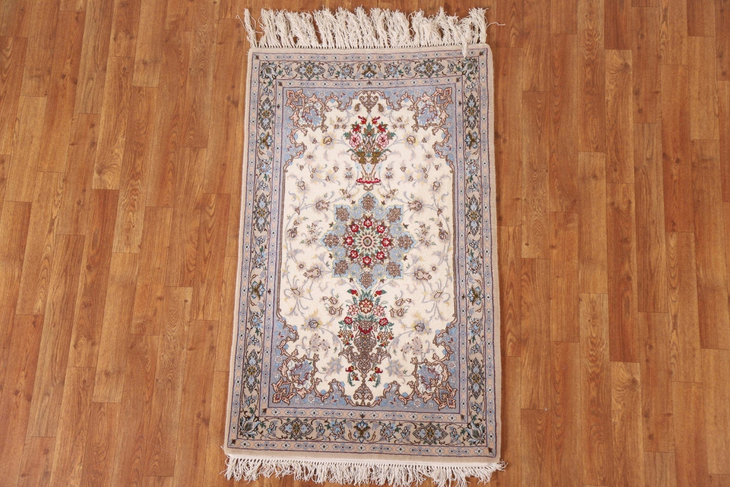 Vegetable Dye Wool & Silk Isfahan Persian Rug 3x4