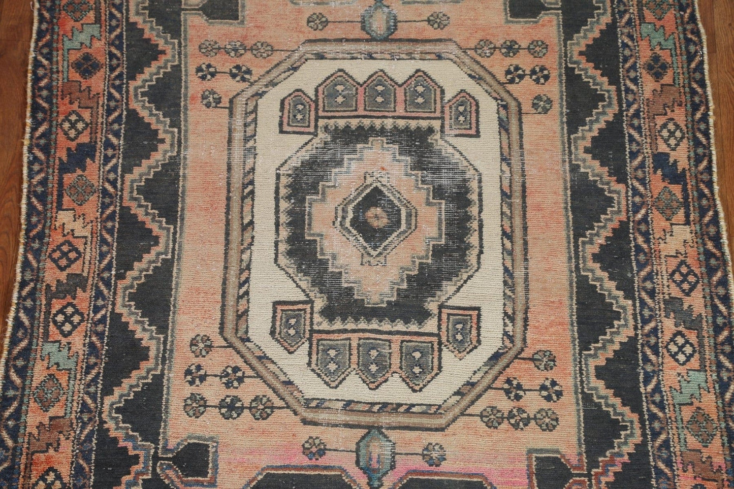 Geometric Hamedan Persian Runner Rug 4x9