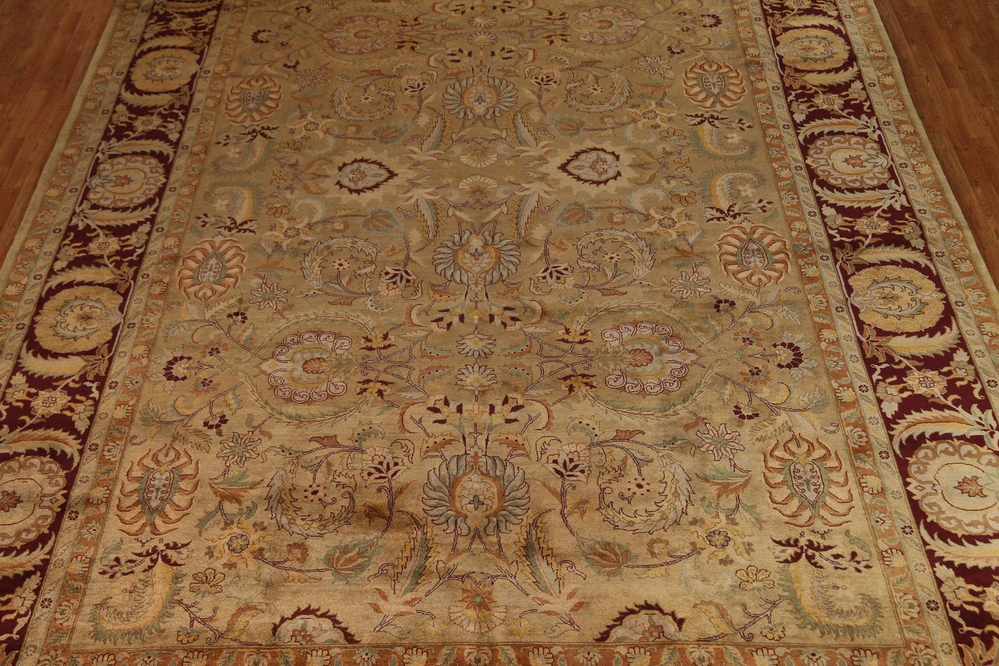 Palace Size Agra Vegetable Dye Large Rug 12x18