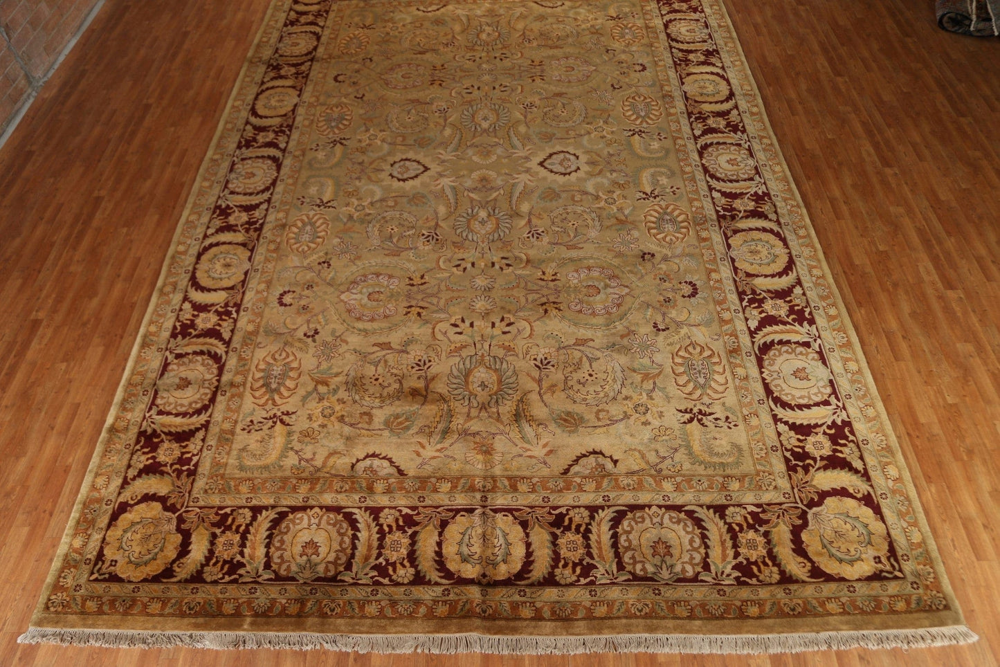 Palace Size Agra Vegetable Dye Large Rug 12x18