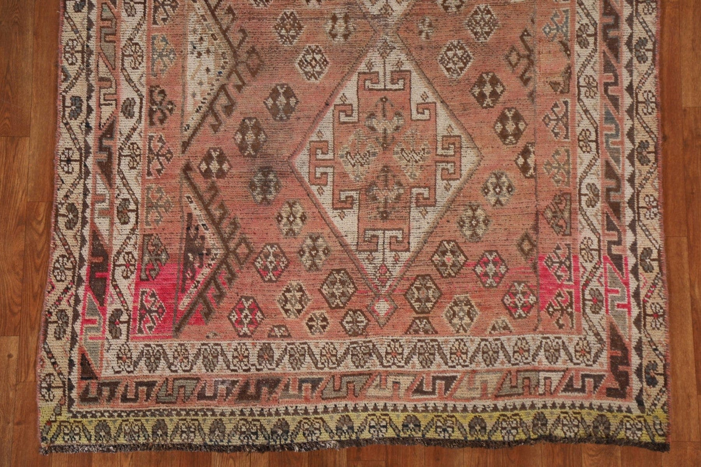 Vintage Wool Qashqai Persian Area Rug 5x8