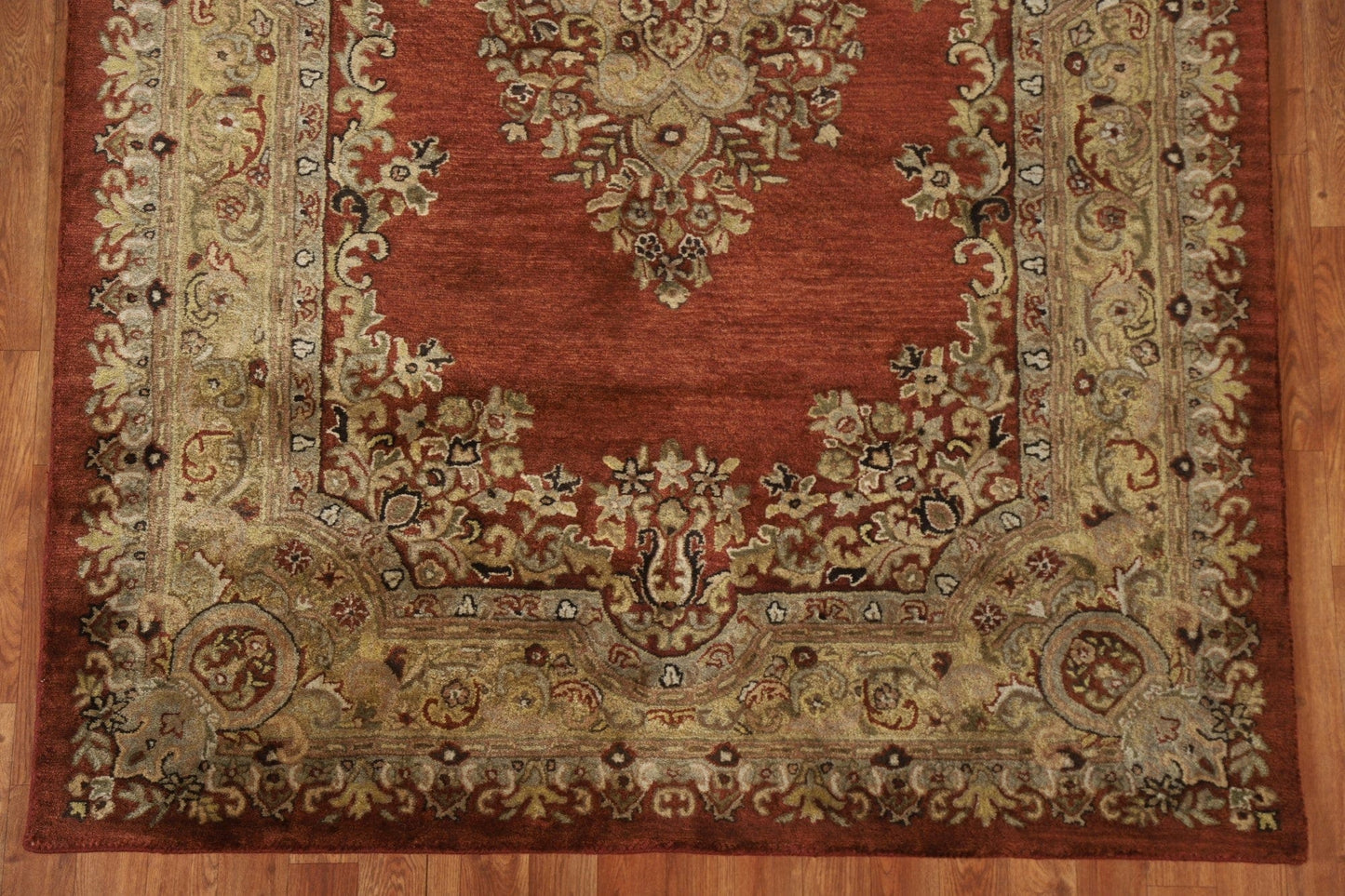 Hand-Tufted Wool Aubusson Indian Rug 5x8