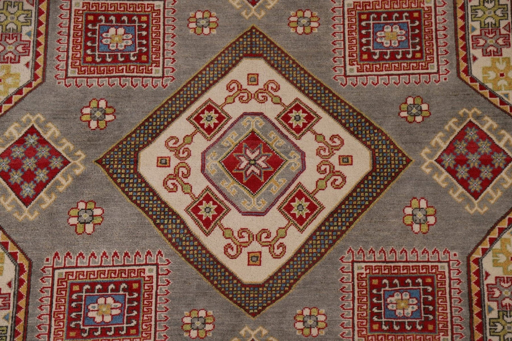 Geometric Kazak Round Area Rug 7x7