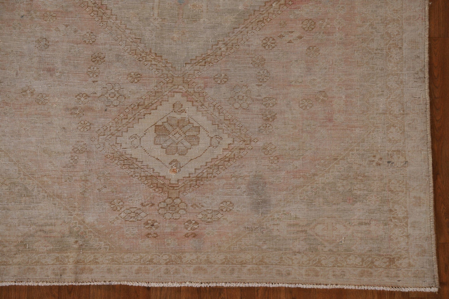 Distressed Shiraz Persian Area Rug 5x6