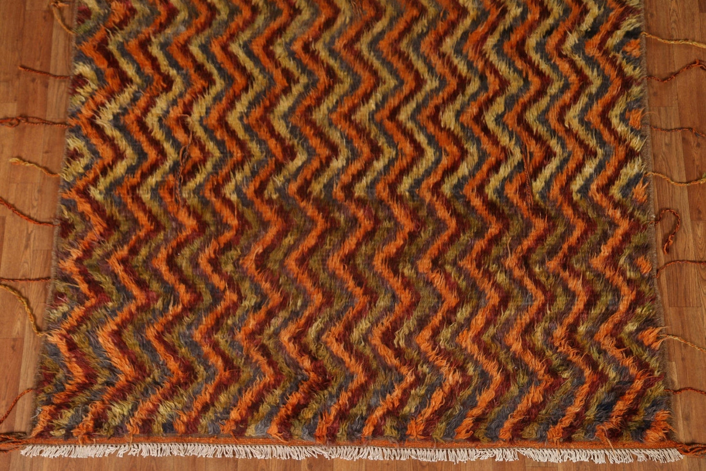 Chevron Moroccan Berber Wool Area Rug 6x8