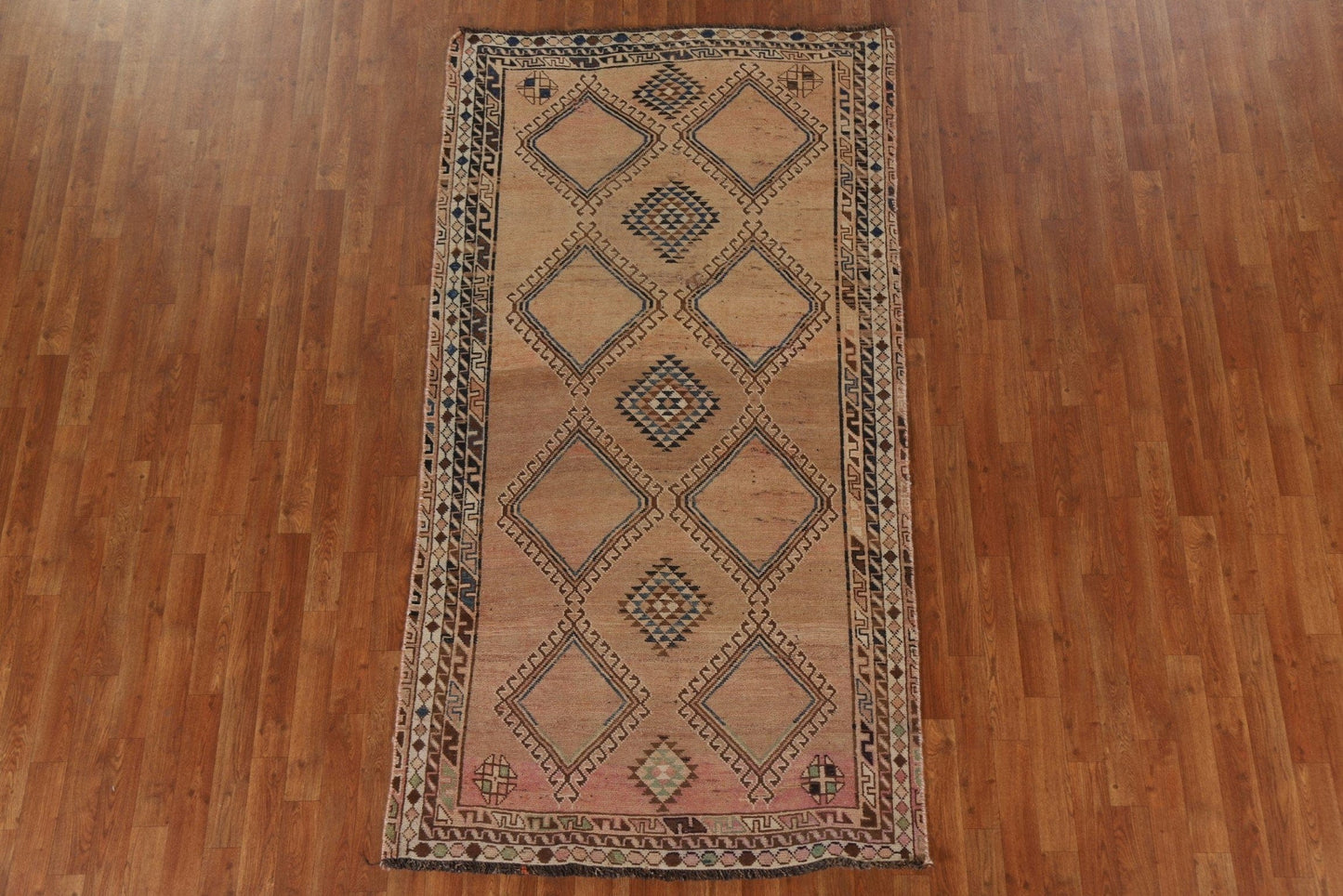 Geometric Lori Persian Area Rug 4x8