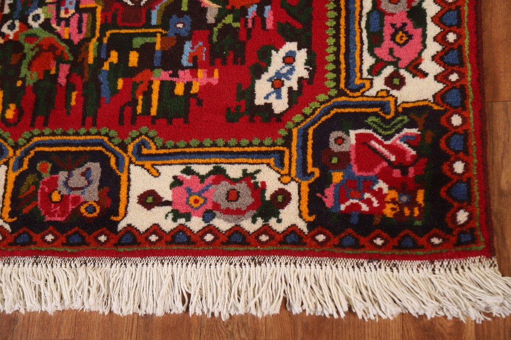 Hand-Knotted Bakhtiari Persian Area Rug 4x5