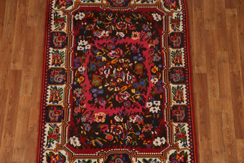 Hand-Knotted Bakhtiari Persian Area Rug 4x5