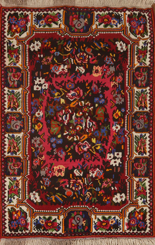 Hand-Knotted Bakhtiari Persian Area Rug 4x5