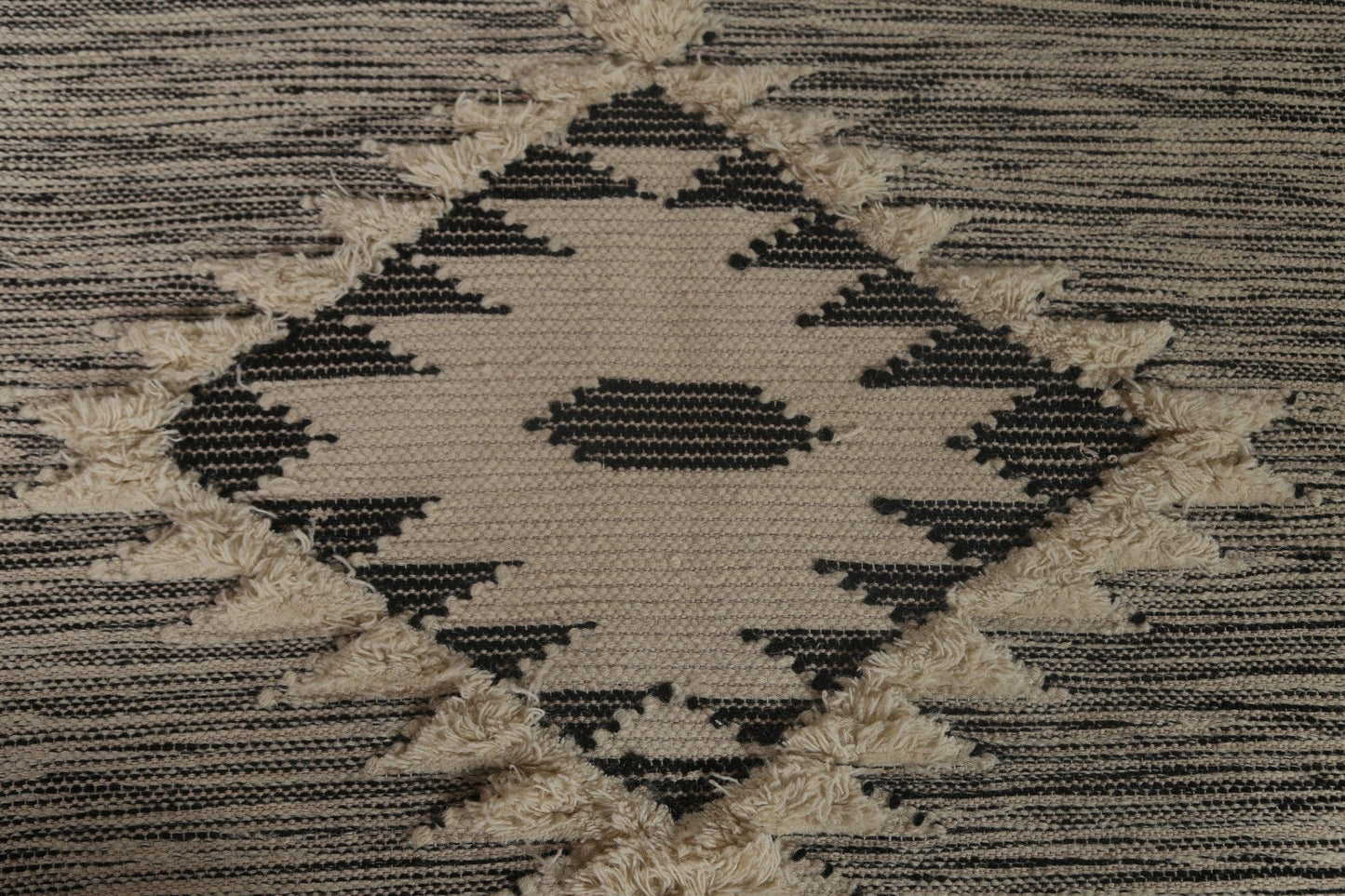 Ivory/ Black Durrie Kilim Oriental Area Rug 5x8