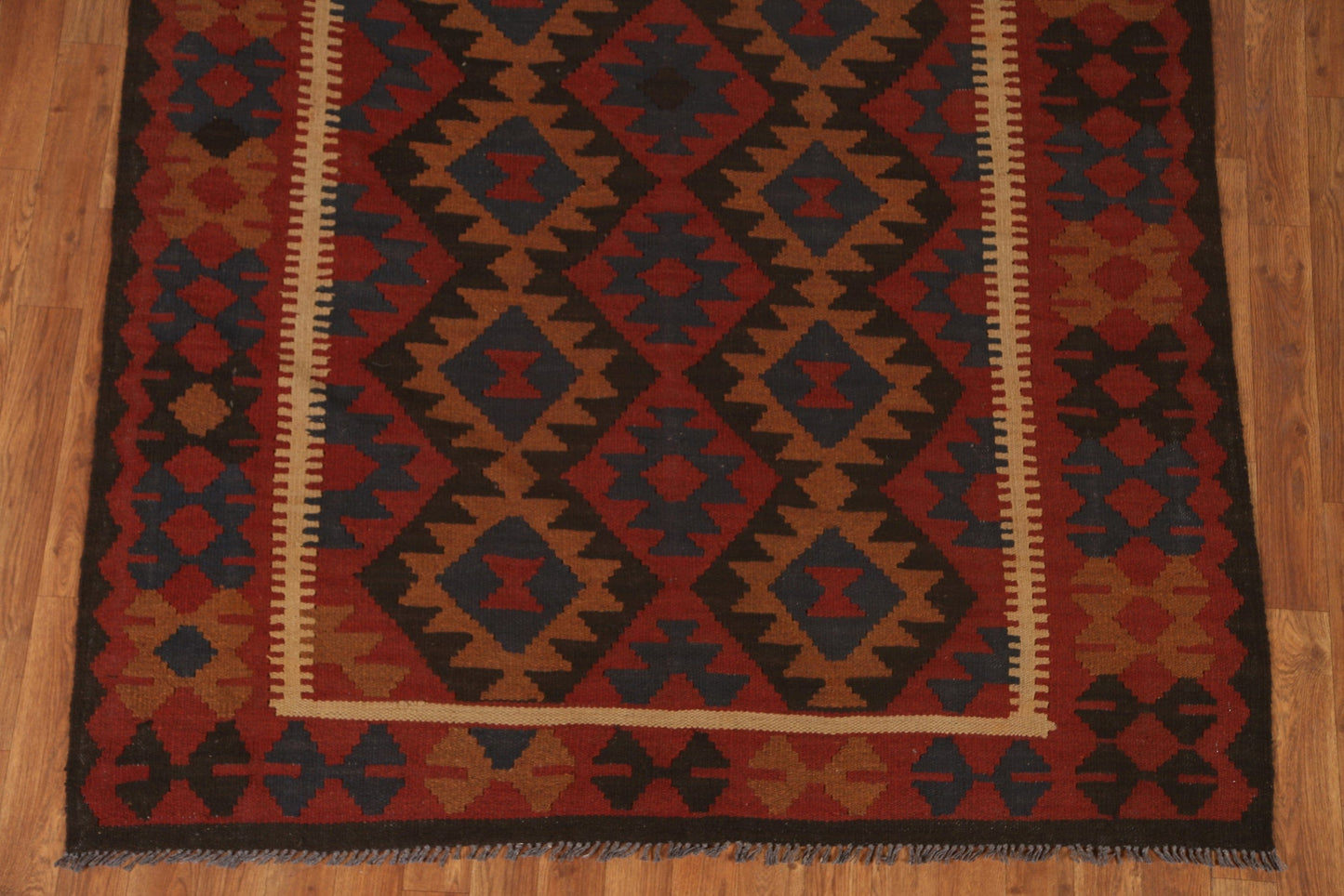 Geometric Kilim Hand-Woven Area Rug 5x6