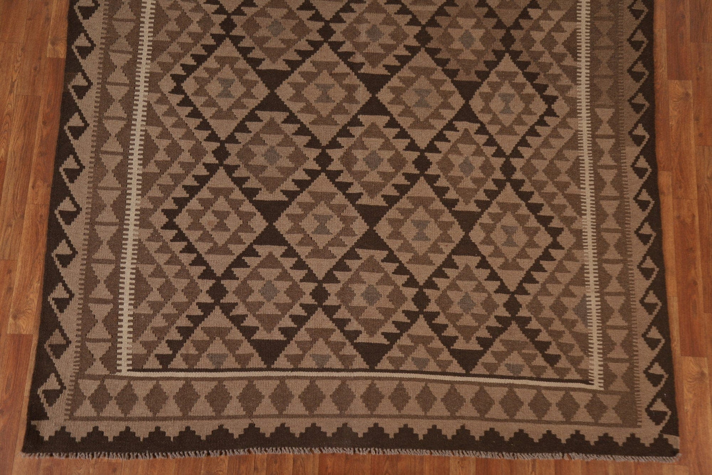 Hand-Woven Wool Kilim Area Rug 7x10