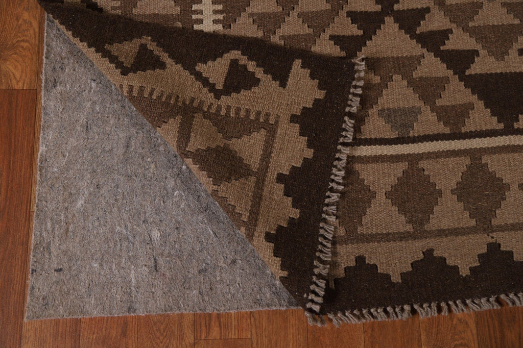 Hand-Woven Wool Kilim Area Rug 7x10