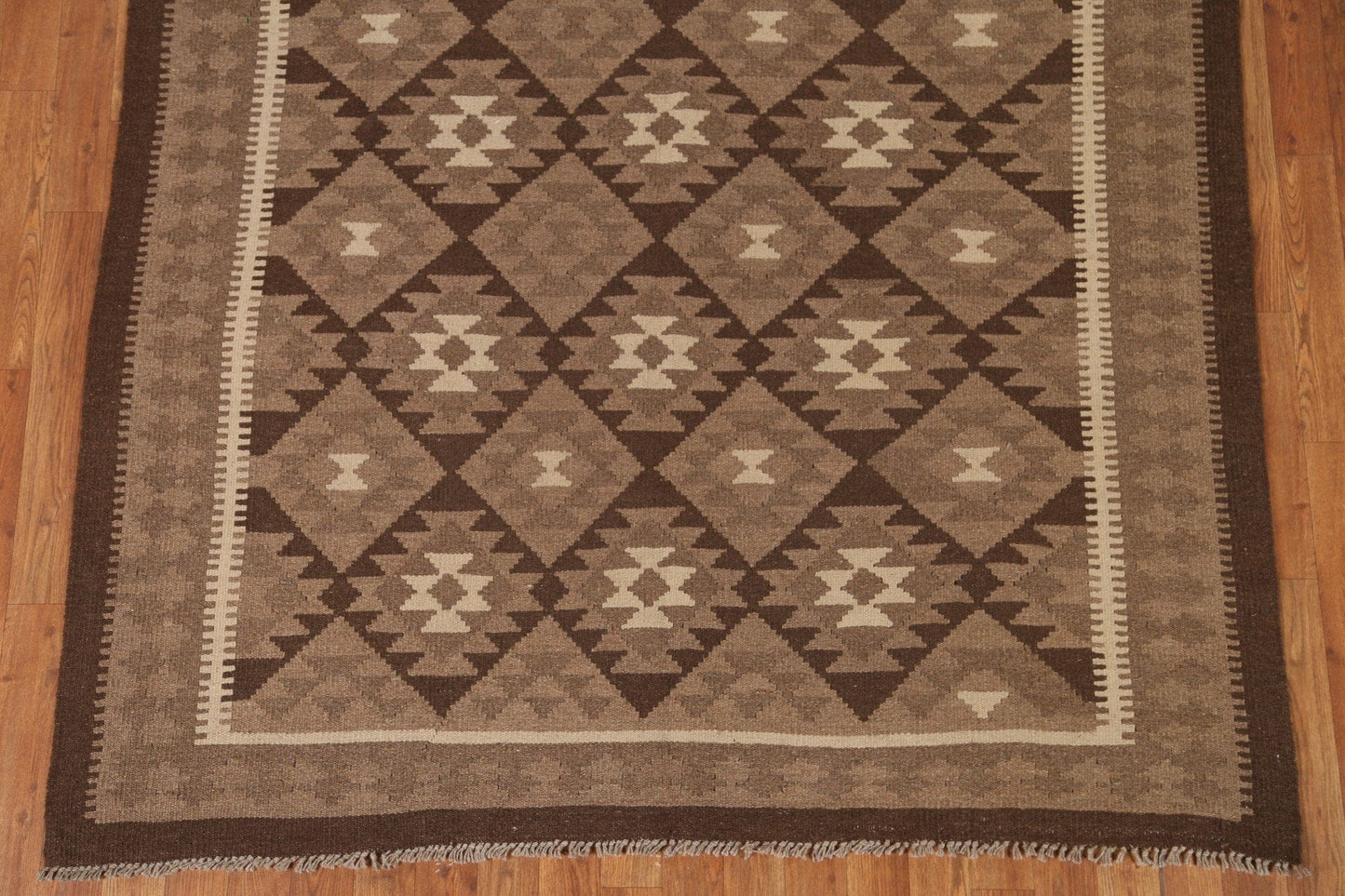 Hand-Woven Wool Kilim Area Rug 6x8