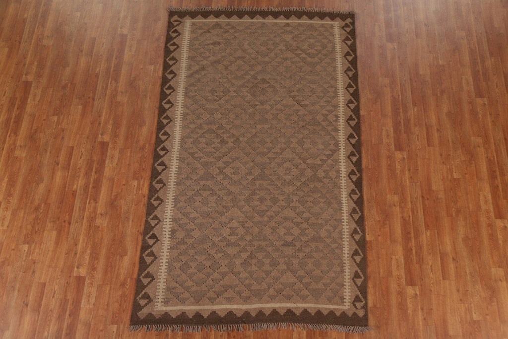 Hand-Woven Wool Kilim Area Rug 5x8