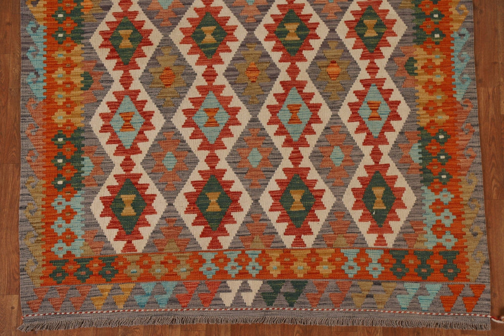 All-Over Kilim Geometric Area Rug 5x6