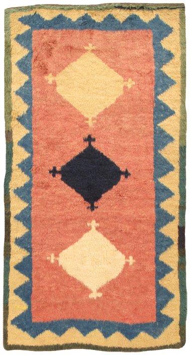 Antique Gabbeh Collection Salmon Lamb's Wool Area Rug- 4' 1" X 7' 5"