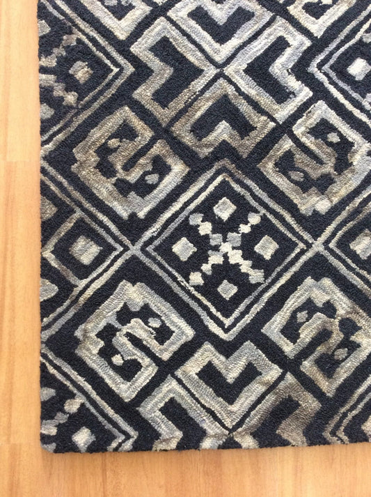 Ivory Geometric 5X8 Hand-Tufted Modern Rug