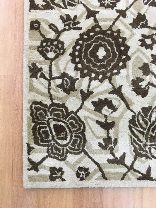 Ivory Floral 5X8 Hand-Tufted Modern Rug