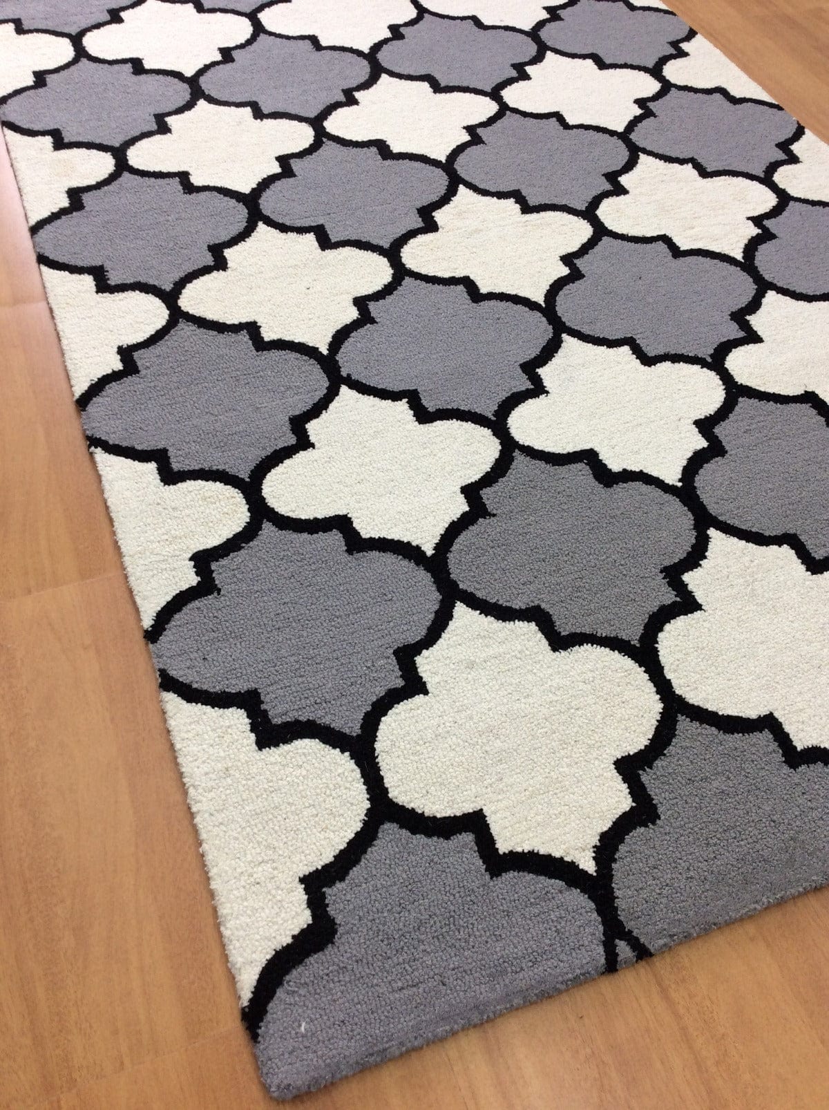 Ivory Trellis 5X8 Hand-Tufted Modern Rug