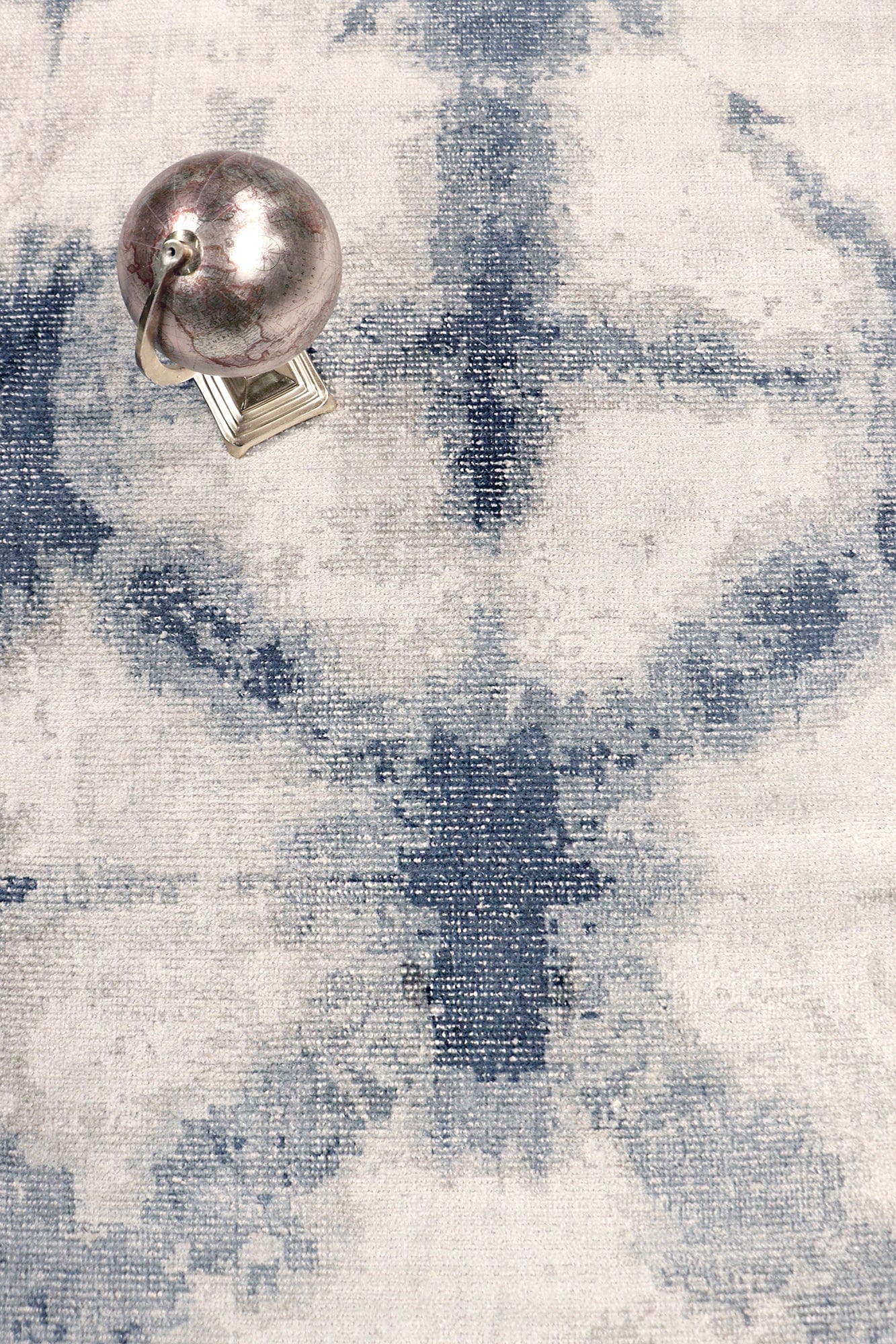 Shibori Collection Hand-Loomed Silver/Blue Bsilk & Wool Area Rug-10' 0" X 14' 0"